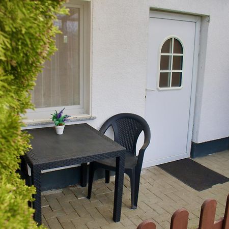 Schoener Gartenbungalow Sellin  Luaran gambar