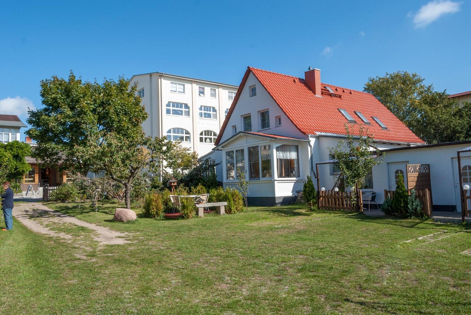 Schoener Gartenbungalow Sellin  Luaran gambar
